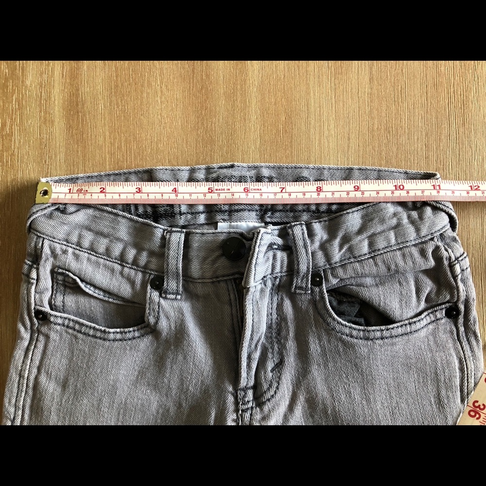 🆕 Listing!!! Quicksilver jeans - Picture 2 of 7
